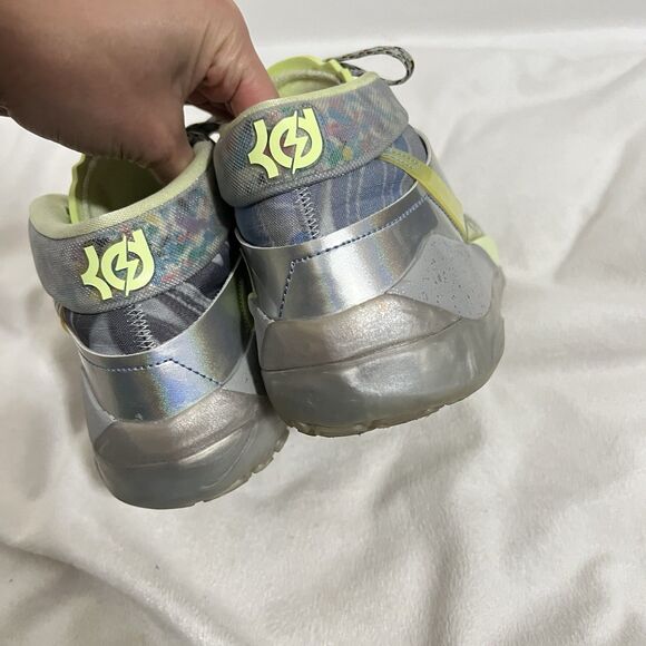 Nike KD 13 Kevin Durant Play For The Future Silver Sneaker Size 7 CW3159-001 - Picture 5 of 9